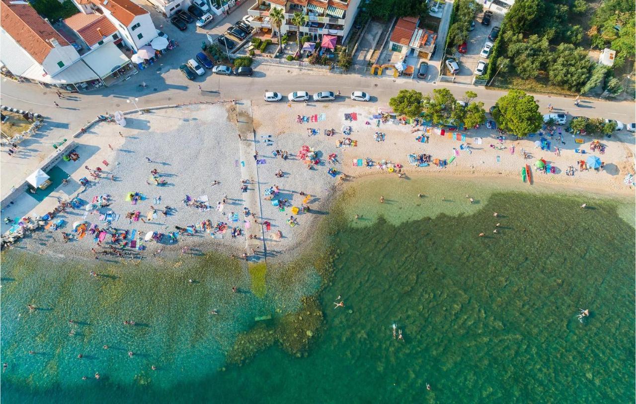 Apartments In Turanj, 20M From The Beach ซูโกชัน ภายนอก รูปภาพ